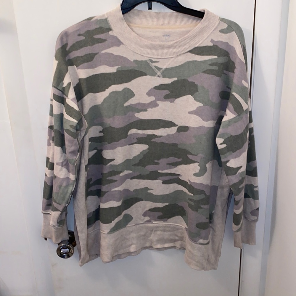 Arie Camo Long Sleeve Crew Neck Sweater